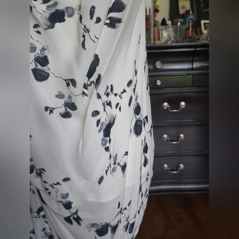 Haute Hippie Black and White Asymmetrical Top - Picture 2 of 3